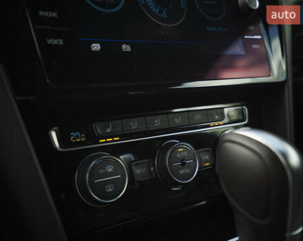 Білий Фольксваген Arteon, об'ємом двигуна 2 л та пробігом 146 тис. км за 28700 $, фото 47 на Automoto.ua