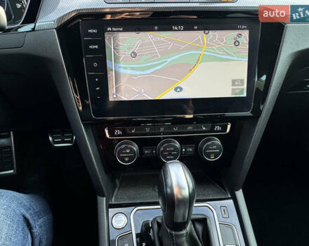 Белый Фольксваген Arteon, объемом двигателя 2 л и пробегом 215 тыс. км за 25999 $, фото 69 на Automoto.ua