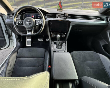 Белый Фольксваген Arteon, объемом двигателя 2 л и пробегом 215 тыс. км за 25999 $, фото 46 на Automoto.ua