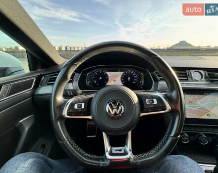 Белый Фольксваген Arteon, объемом двигателя 2 л и пробегом 215 тыс. км за 25999 $, фото 52 на Automoto.ua