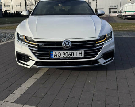 Белый Фольксваген Arteon, объемом двигателя 2 л и пробегом 215 тыс. км за 25999 $, фото 13 на Automoto.ua
