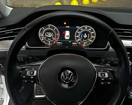Белый Фольксваген Arteon, объемом двигателя 1.97 л и пробегом 81 тыс. км за 28900 $, фото 1 на Automoto.ua