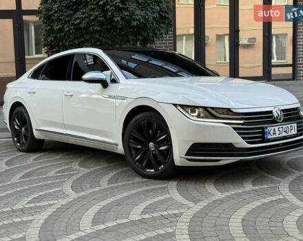 Белый Фольксваген Arteon, объемом двигателя 2 л и пробегом 154 тыс. км за 27600 $, фото 9 на Automoto.ua