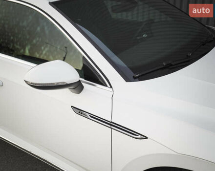 Білий Фольксваген Arteon, об'ємом двигуна 2 л та пробігом 146 тис. км за 28700 $, фото 16 на Automoto.ua