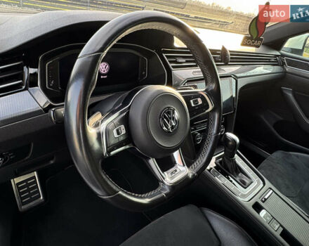 Белый Фольксваген Arteon, объемом двигателя 2 л и пробегом 215 тыс. км за 25999 $, фото 48 на Automoto.ua