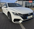 Белый Фольксваген Arteon, объемом двигателя 2 л и пробегом 215 тыс. км за 25999 $, фото 2 на Automoto.ua
