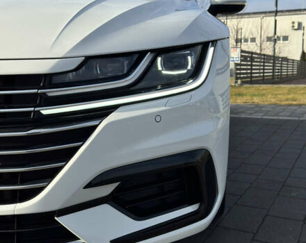 Белый Фольксваген Arteon, объемом двигателя 2 л и пробегом 215 тыс. км за 25999 $, фото 21 на Automoto.ua