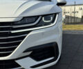 Белый Фольксваген Arteon, объемом двигателя 2 л и пробегом 215 тыс. км за 25999 $, фото 21 на Automoto.ua