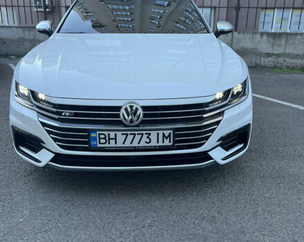 Белый Фольксваген Arteon, объемом двигателя 2 л и пробегом 38 тыс. км за 32000 $, фото 3 на Automoto.ua