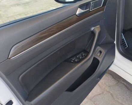 Белый Фольксваген Arteon, объемом двигателя 2 л и пробегом 98 тыс. км за 21000 $, фото 19 на Automoto.ua