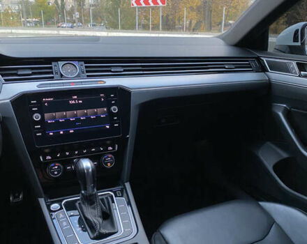 Белый Фольксваген Arteon, объемом двигателя 1.98 л и пробегом 89 тыс. км за 21900 $, фото 32 на Automoto.ua