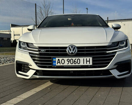 Белый Фольксваген Arteon, объемом двигателя 2 л и пробегом 215 тыс. км за 25999 $, фото 18 на Automoto.ua