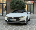 Белый Фольксваген Arteon, объемом двигателя 2 л и пробегом 154 тыс. км за 27600 $, фото 1 на Automoto.ua