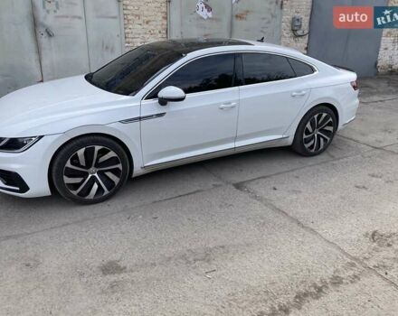 Белый Фольксваген Arteon, объемом двигателя 1.98 л и пробегом 87 тыс. км за 24444 $, фото 7 на Automoto.ua