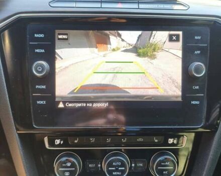 Белый Фольксваген Arteon, объемом двигателя 2 л и пробегом 98 тыс. км за 21000 $, фото 25 на Automoto.ua