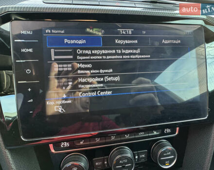 Белый Фольксваген Arteon, объемом двигателя 2 л и пробегом 215 тыс. км за 25999 $, фото 73 на Automoto.ua