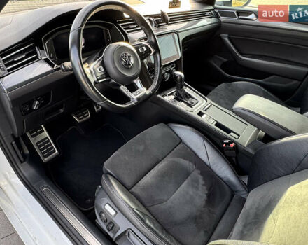 Белый Фольксваген Arteon, объемом двигателя 2 л и пробегом 215 тыс. км за 25999 $, фото 50 на Automoto.ua