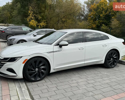 Белый Фольксваген Arteon, объемом двигателя 1.98 л и пробегом 148 тыс. км за 21500 $, фото 1 на Automoto.ua
