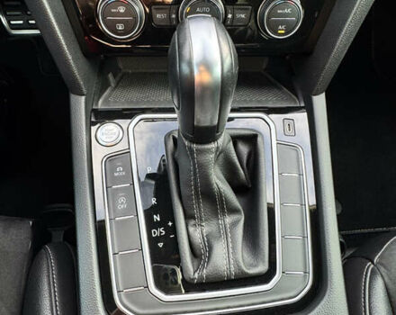 Белый Фольксваген Arteon, объемом двигателя 2 л и пробегом 215 тыс. км за 25999 $, фото 61 на Automoto.ua