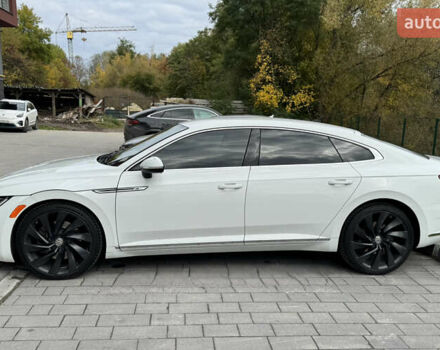 Белый Фольксваген Arteon, объемом двигателя 1.98 л и пробегом 148 тыс. км за 21500 $, фото 2 на Automoto.ua