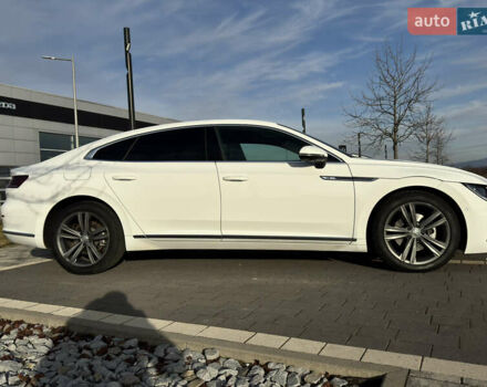 Белый Фольксваген Arteon, объемом двигателя 2 л и пробегом 215 тыс. км за 25999 $, фото 27 на Automoto.ua