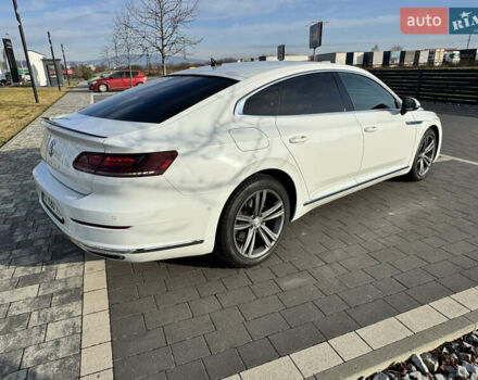 Белый Фольксваген Arteon, объемом двигателя 2 л и пробегом 215 тыс. км за 25999 $, фото 35 на Automoto.ua