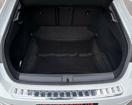 Белый Фольксваген Arteon, объемом двигателя 1.98 л и пробегом 46 тыс. км за 23900 $, фото 14 на Automoto.ua