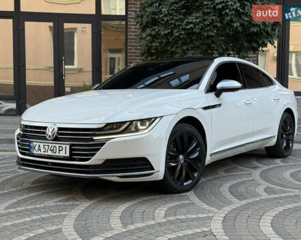 Белый Фольксваген Arteon, объемом двигателя 2 л и пробегом 154 тыс. км за 27600 $, фото 5 на Automoto.ua