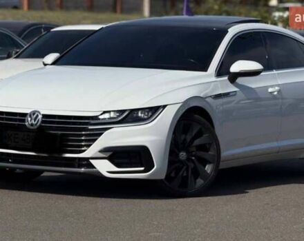 Белый Фольксваген Arteon, объемом двигателя 1.98 л и пробегом 87 тыс. км за 24444 $, фото 2 на Automoto.ua