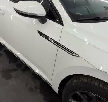 Білий Фольксваген Arteon, об'ємом двигуна 1.98 л та пробігом 99 тис. км за 27999 $, фото 14 на Automoto.ua