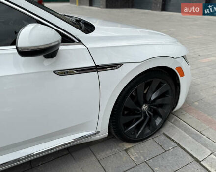 Белый Фольксваген Arteon, объемом двигателя 1.98 л и пробегом 148 тыс. км за 21500 $, фото 19 на Automoto.ua