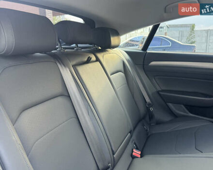 Білий Фольксваген Arteon, об'ємом двигуна 1.98 л та пробігом 125 тис. км за 23750 $, фото 23 на Automoto.ua