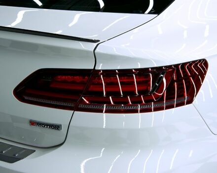 Белый Фольксваген Arteon, объемом двигателя 2 л и пробегом 126 тыс. км за 23500 $, фото 3 на Automoto.ua