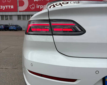 Білий Фольксваген Arteon, об'ємом двигуна 1.97 л та пробігом 144 тис. км за 28799 $, фото 17 на Automoto.ua
