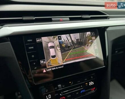 Белый Фольксваген Arteon, объемом двигателя 1.97 л и пробегом 75 тыс. км за 34000 $, фото 15 на Automoto.ua