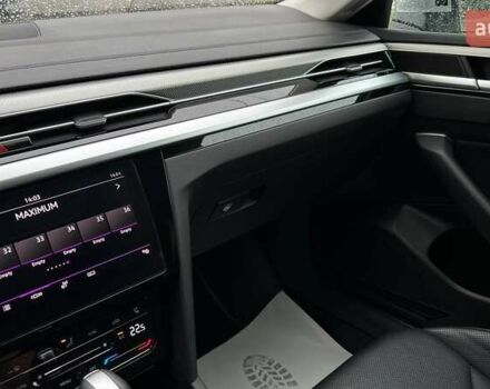 Белый Фольксваген Arteon, объемом двигателя 1.97 л и пробегом 75 тыс. км за 34000 $, фото 30 на Automoto.ua