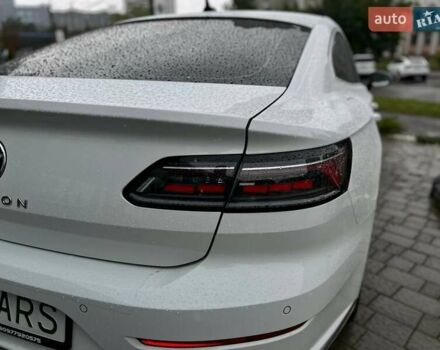 Белый Фольксваген Arteon, объемом двигателя 1.97 л и пробегом 75 тыс. км за 34000 $, фото 6 на Automoto.ua
