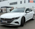 Білий Фольксваген Arteon, об'ємом двигуна 1.97 л та пробігом 144 тис. км за 28799 $, фото 4 на Automoto.ua