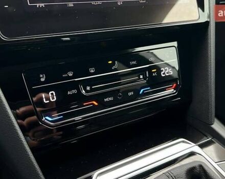 Белый Фольксваген Arteon, объемом двигателя 1.97 л и пробегом 75 тыс. км за 34000 $, фото 18 на Automoto.ua