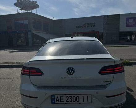 Белый Фольксваген Arteon, объемом двигателя 1.98 л и пробегом 43 тыс. км за 31000 $, фото 4 на Automoto.ua