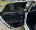 Белый Фольксваген Arteon, объемом двигателя 1.97 л и пробегом 75 тыс. км за 34000 $, фото 33 на Automoto.ua