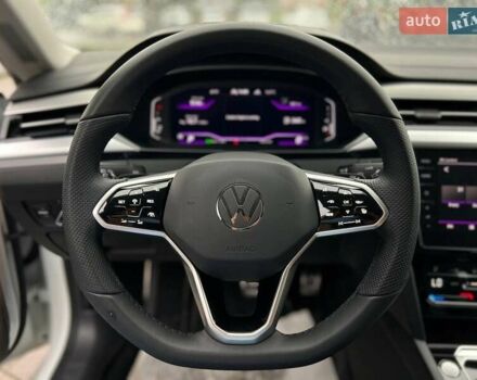 Белый Фольксваген Arteon, объемом двигателя 1.97 л и пробегом 75 тыс. км за 34000 $, фото 13 на Automoto.ua
