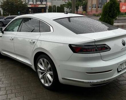 Белый Фольксваген Arteon, объемом двигателя 1.97 л и пробегом 75 тыс. км за 34000 $, фото 4 на Automoto.ua
