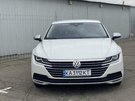 Фольксваген Arteon 2017 в Киеве на Automoto.ua Белый Фольксваген Arteon, объемом двигателя 2 л и пробегом 70 тыс. км за 31700 $, фото 1 на Automoto.ua