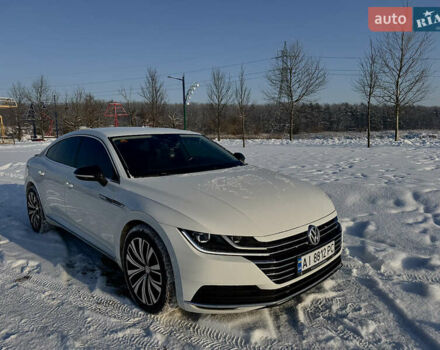 Белый Фольксваген Arteon, объемом двигателя 1.97 л и пробегом 213 тыс. км за 21900 $, фото 1 на Automoto.ua