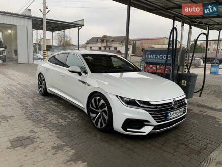 Фольксваген Arteon 2017 у Києві на Automoto.ua Білий Фольксваген Arteon, об'ємом двигуна 1.98 л та пробігом 277 тис. км за 21000 $, фото 1 на Automoto.ua