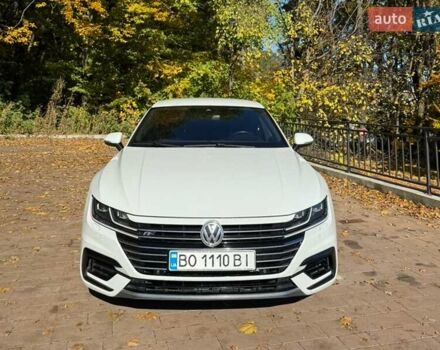 Белый Фольксваген Arteon, объемом двигателя 1.98 л и пробегом 164 тыс. км за 24800 $, фото 1 на Automoto.ua
