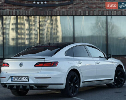 Белый Фольксваген Arteon, объемом двигателя 2 л и пробегом 130 тыс. км за 25000 $, фото 1 на Automoto.ua