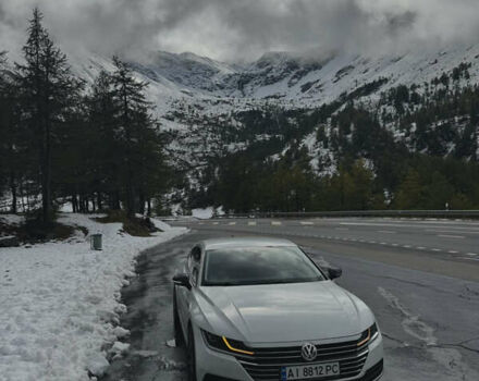 Белый Фольксваген Arteon, объемом двигателя 1.97 л и пробегом 212 тыс. км за 24000 $, фото 1 на Automoto.ua