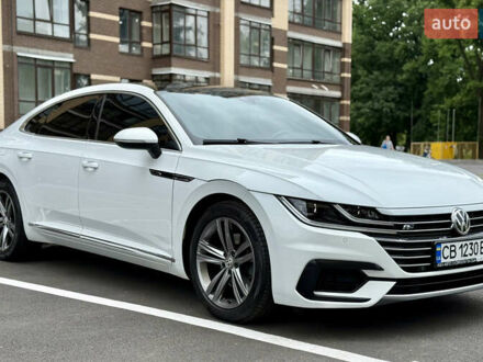 Белый Фольксваген Arteon, объемом двигателя 2 л и пробегом 235 тыс. км за 25777 $, фото 1 на Automoto.ua